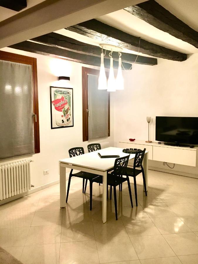 Venice Mirrors Luaran gambar