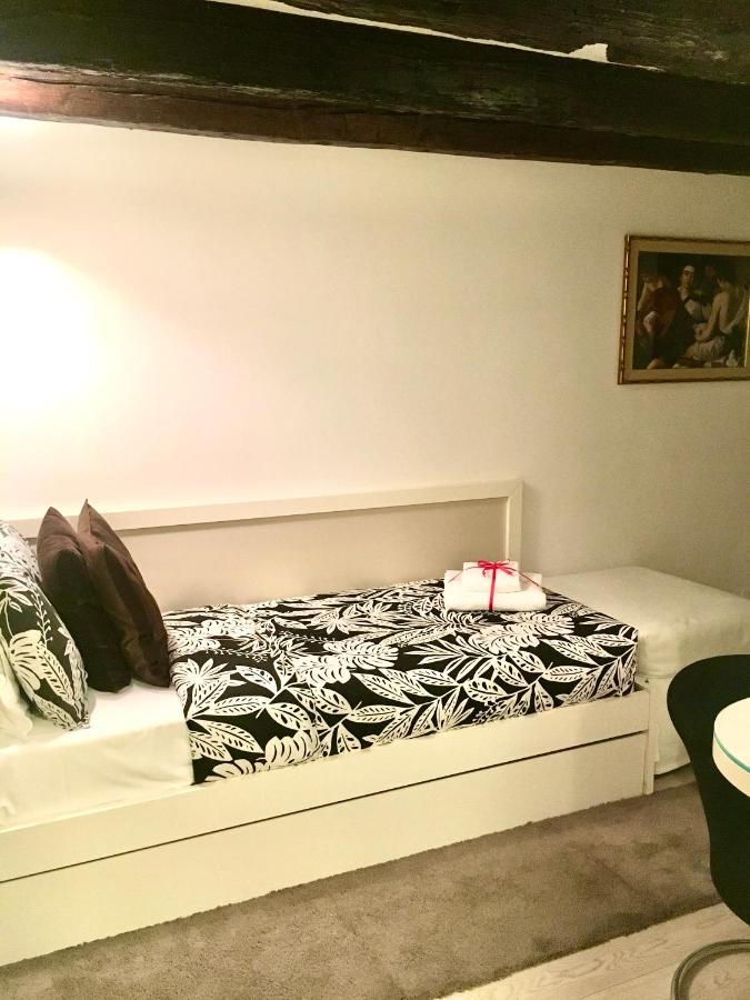 Venice Mirrors Luaran gambar